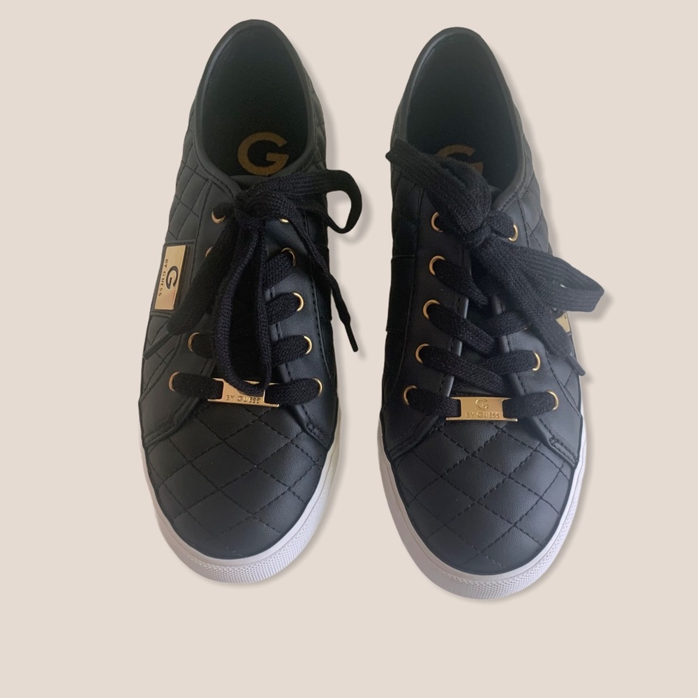 G by Guess Black & Gold Quilted Sneakers Size: 7.5 - Picture 5 of 14
